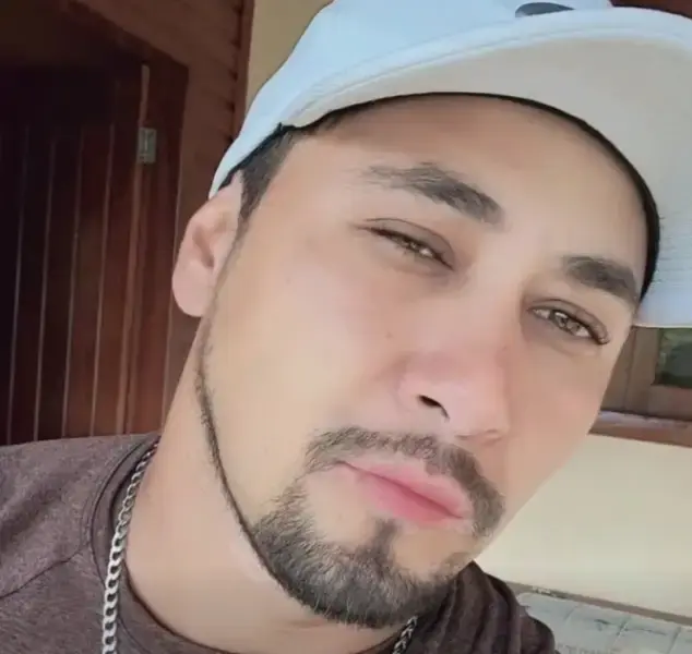 Homem é esfaqueado e morre em Água Doce