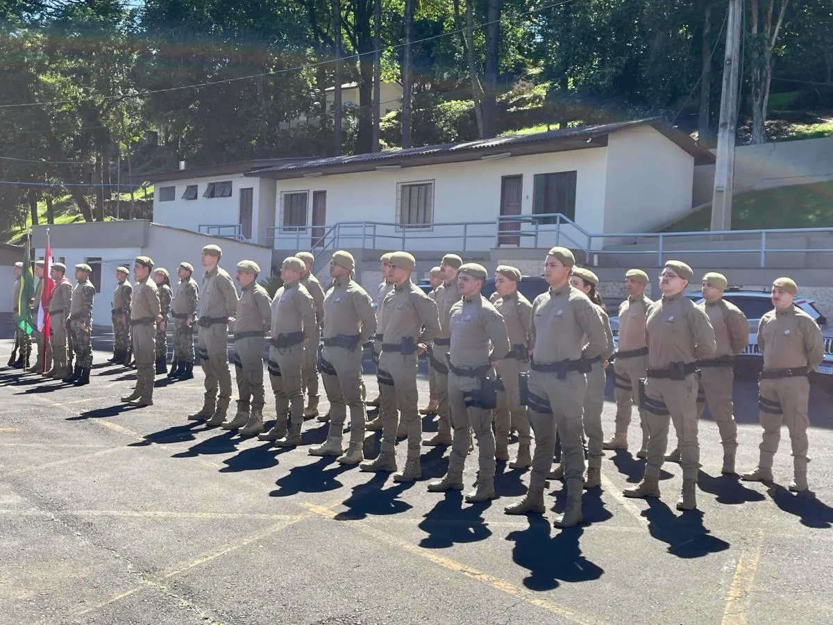 26º BPM realiza solenidade de promoção alusiva ao Dia de Santa Catarina