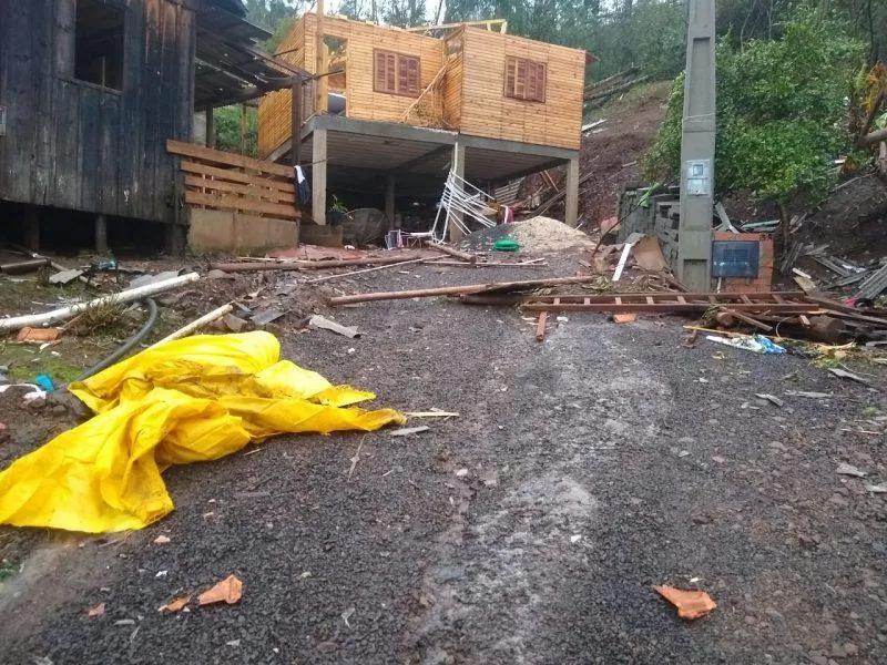 Tornado: “Perdemos praticamente tudo”, conta moradora de Água Doce
