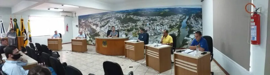Acompanhe em áudio, o debate com os candidatos a vice prefeito de Herval d’ Oeste