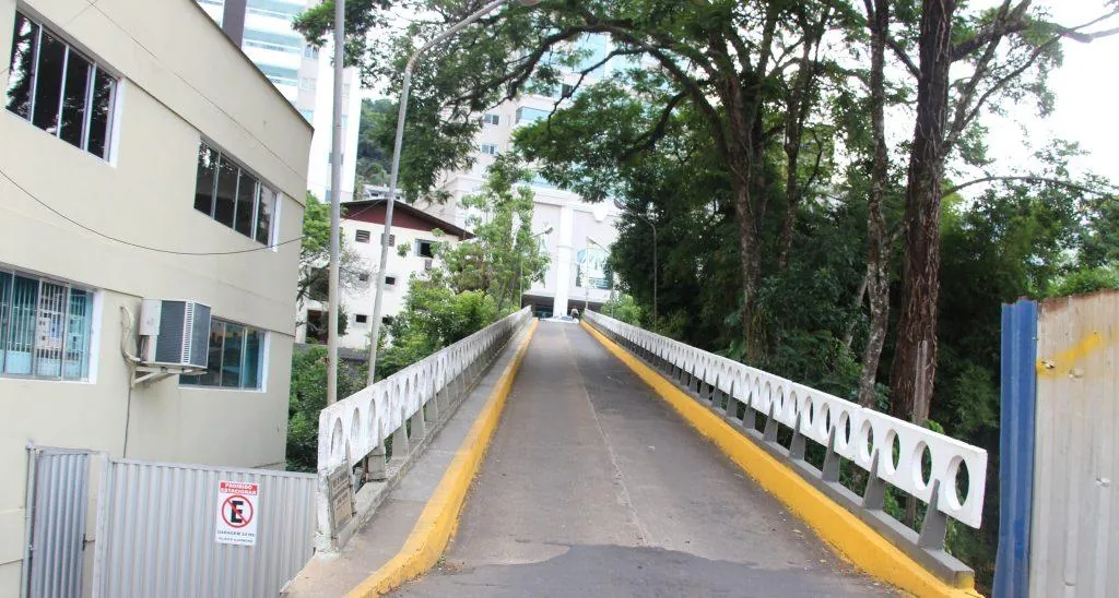 Ponte do trabalhador está interditada em Joaçaba