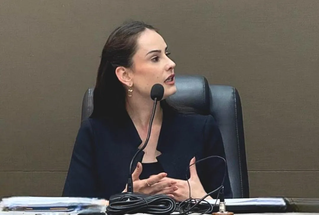 Vereadora Jaque de Marco quer ouvir responsável pela empresa de transporte coletivo