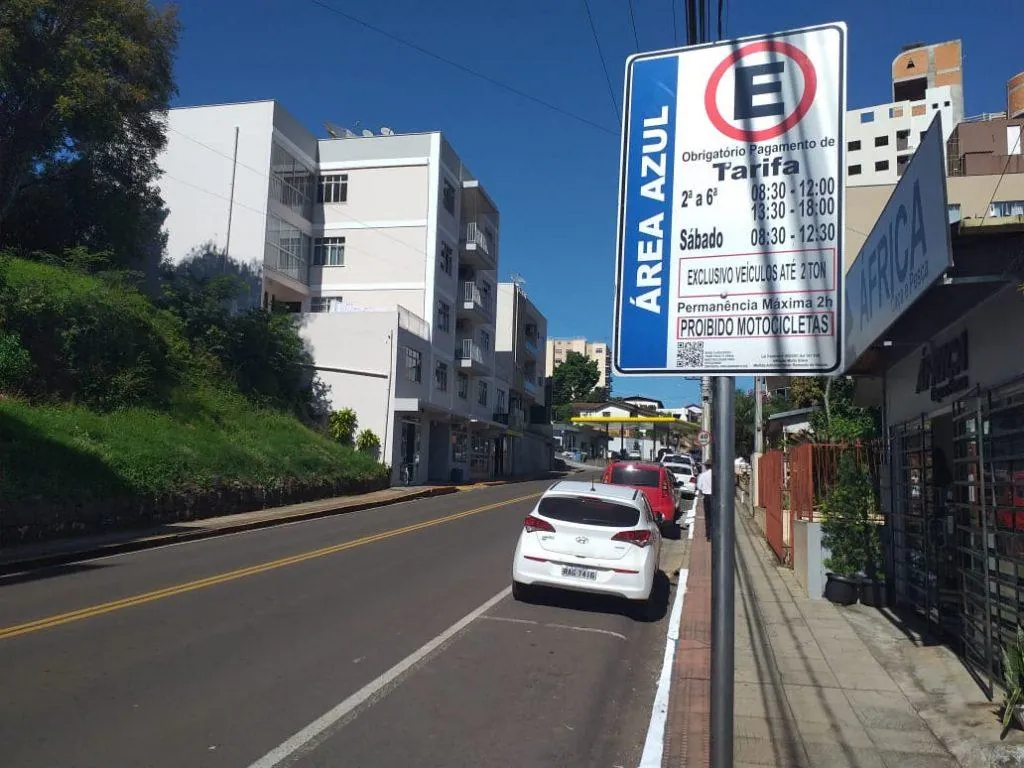 Vereadores querem a flexibilização do tempo de espera dos veículos estacionados na zona azul de Herval