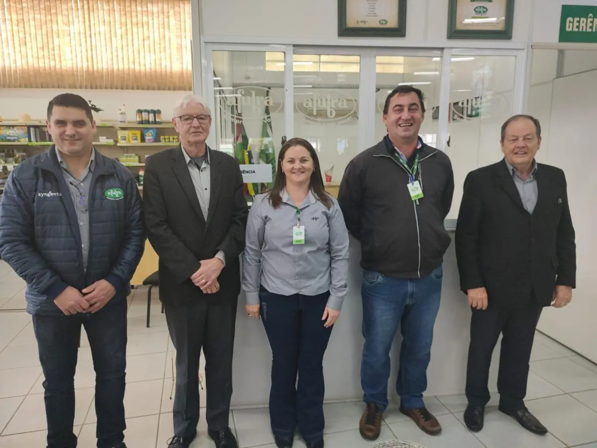 Diretoria da Afubra esteve reunida na manhã de terça-feira (05) em Herval d’Oeste com os associados em uma Pré-Assembleia