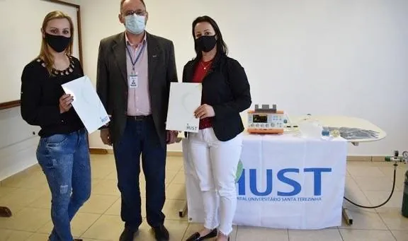Enercan e Baesa doam ventilador pulmonar portátil para o HUST