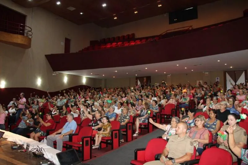 Evento alusivo ao Dia Internacional da Mulher reúne grande público em Joaçaba