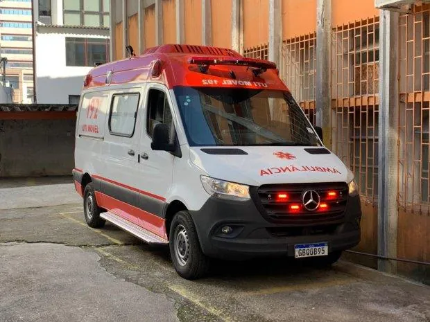 Joaçaba recebe ambulância doada pela empresa JBS