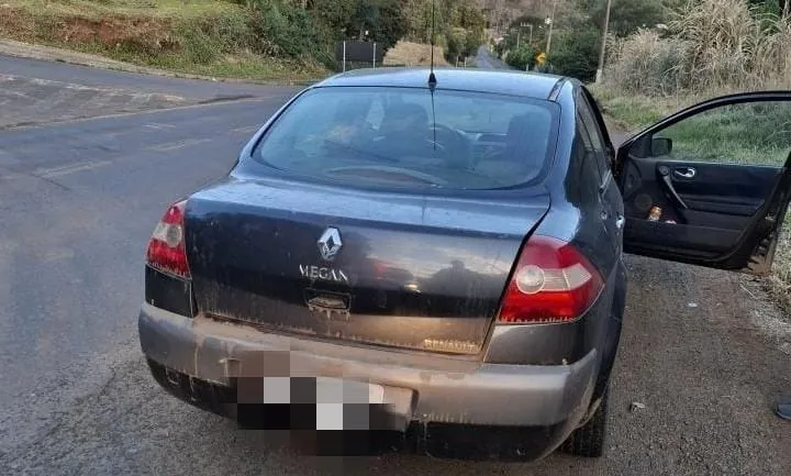 PM prende homem que dirigia veículo embriagado, em Luzerna