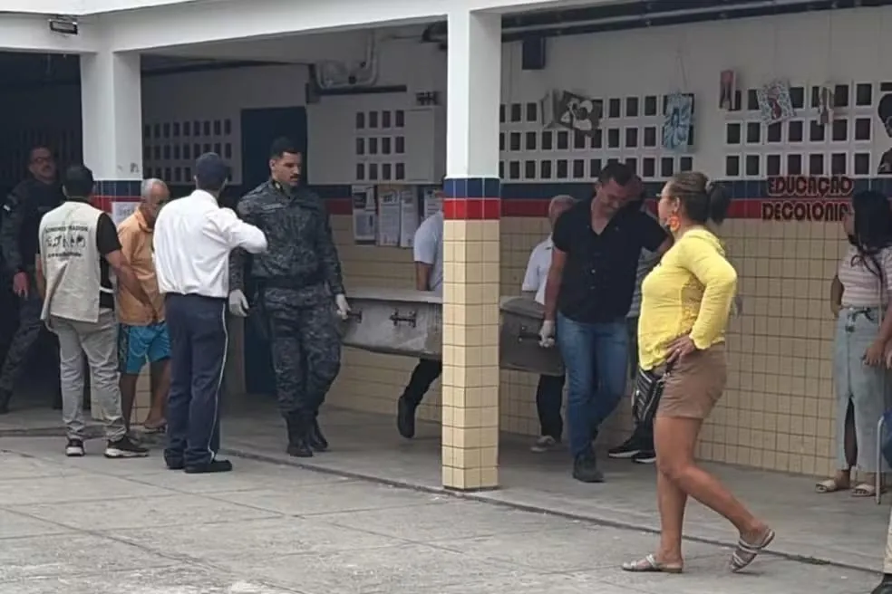 Quatro eleitores morrem após passar mal em locais de votação durante eleições