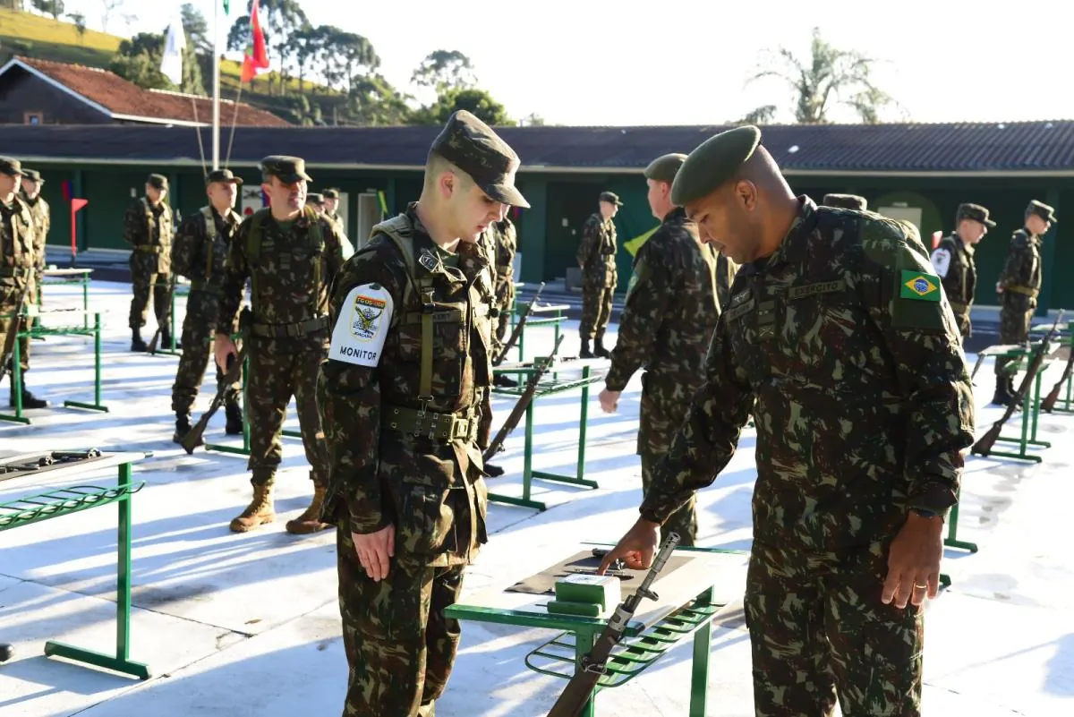 Tiro de Guerra de Joaçaba recebe Visita de Orientação Técnica da 5ª Região Militar