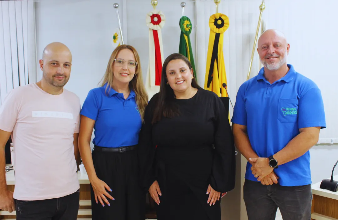 Equipe da Secretaria de Saúde participou de sessão da Câmara de Vereadores de Herval d’Oeste