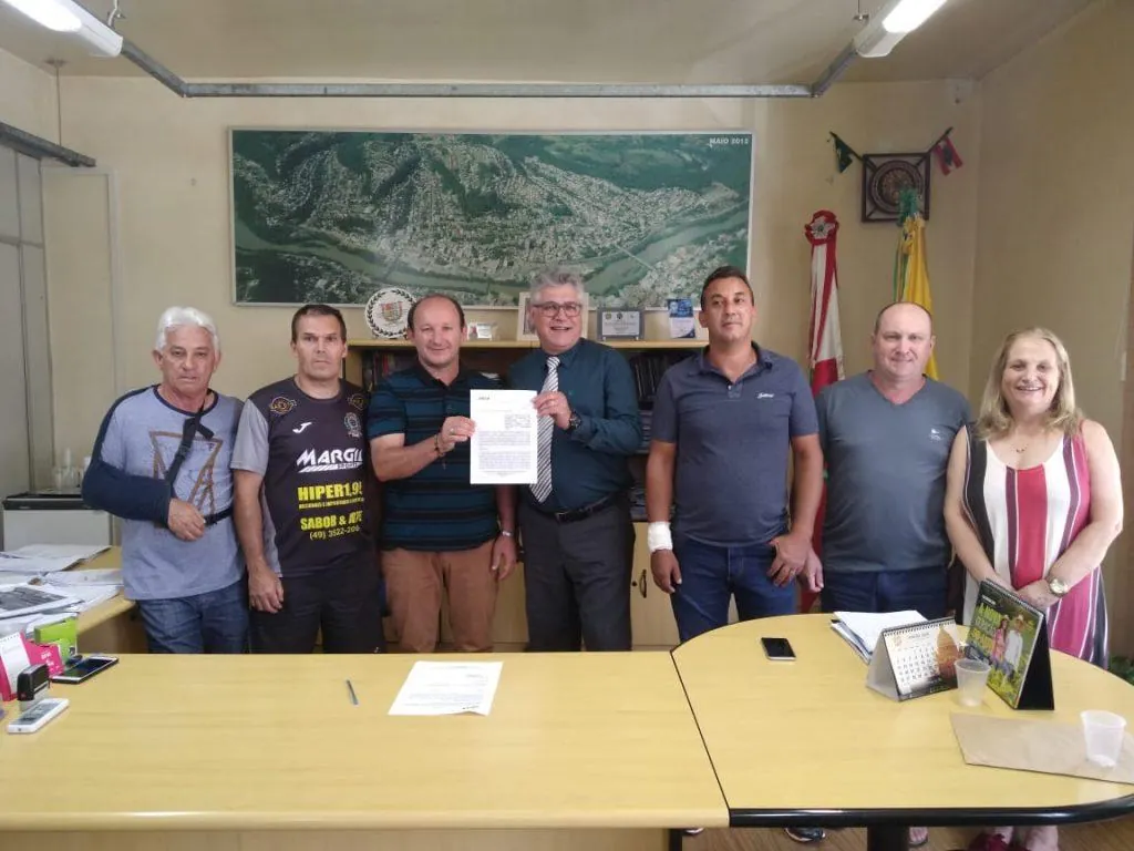 Município de Herval d’ Oeste assina convênio para pavimentação de três ruas