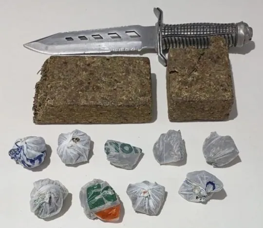 Polícia Militar apreende mais de 400 gramas de maconha em imóvel de Herval d’Oeste