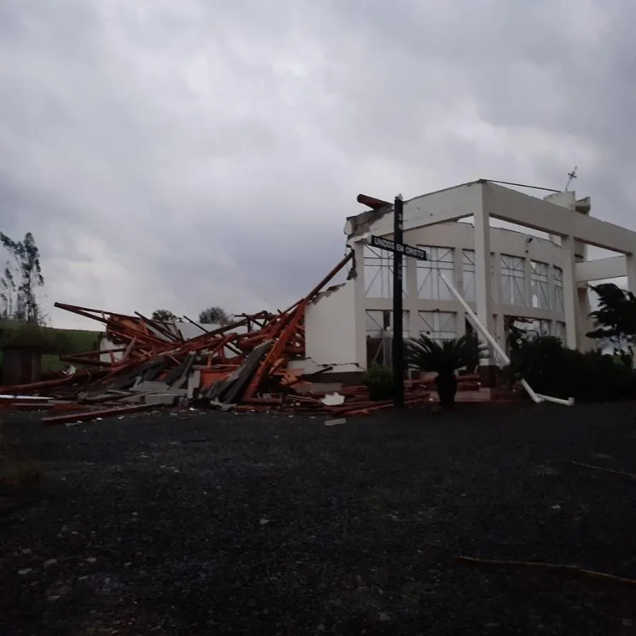 Dois tornados atingem SC, confirma Defesa Civil
