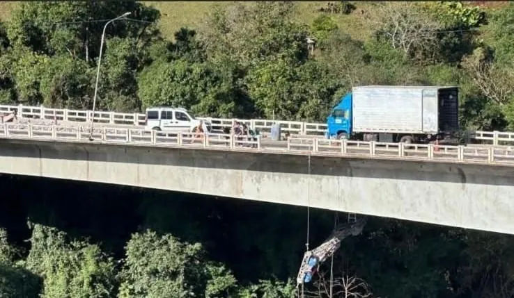 Trabalhador cai de ponte de 15 metros e fica gravemente ferido em Joaçaba