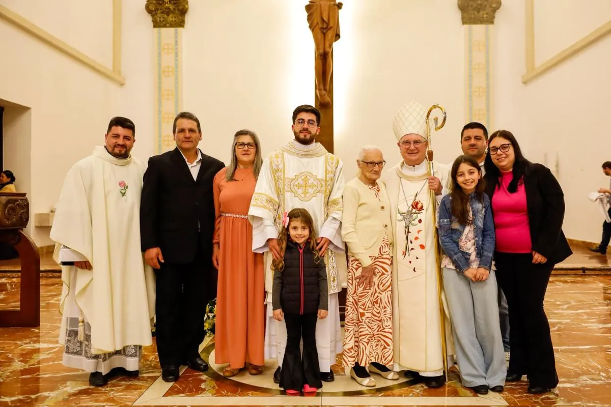 Denilson Antunes Telles é ordenado diácono para a Diocese de Joaçaba