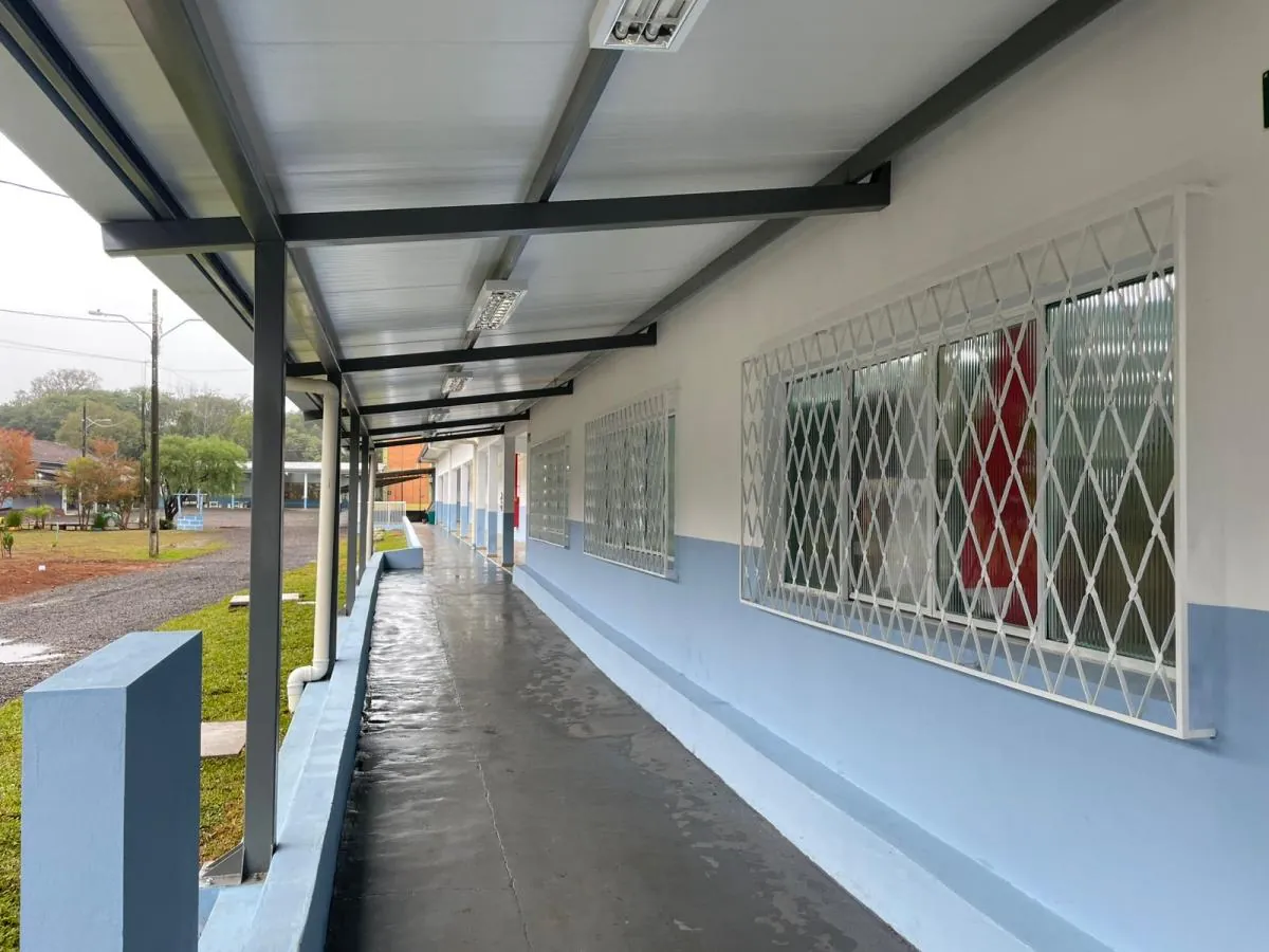 Escola Nuperajo recebe novo refeitório e cozinha revitalizada