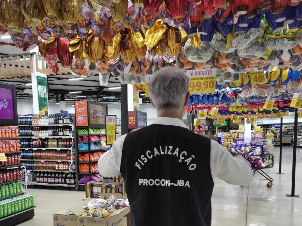 Procon de Joaçaba constata diferença de até 30% no preço dos ovos de Páscoa
