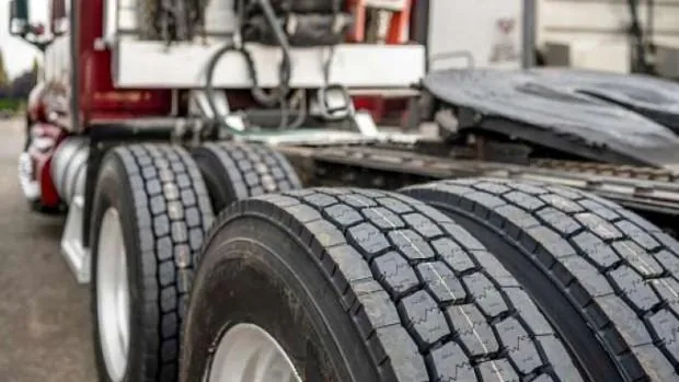 Zerada tarifa de importação de pneus para transporte de cargas