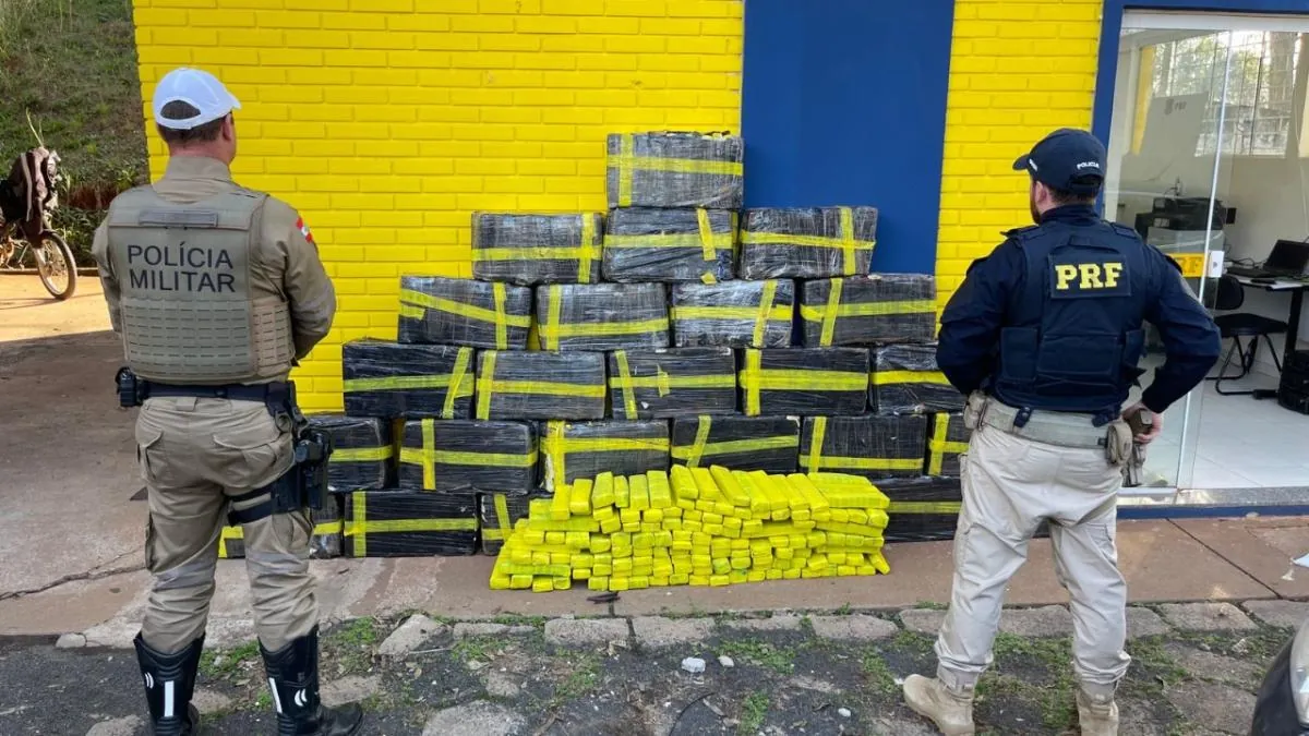 Ação conjunta da PRF, PM e Civil derruba quase 600 quilos de maconha no Oeste catarinense