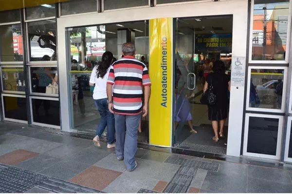 Saiba quais são as regras para instituições financeiras atenderem a população