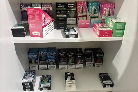 Polícia apreende 120 cigarros eletrônicos após investigação sobre venda para adolescentes em Joaçaba