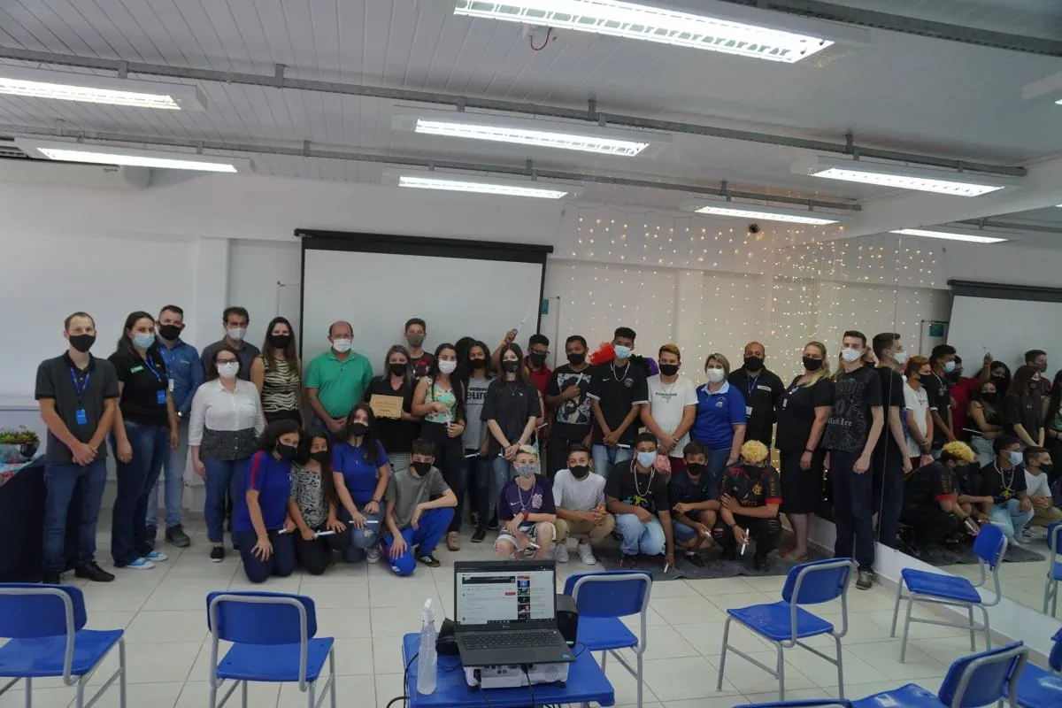 Herval d’Oeste realiza formatura de alunos que estudam no SESI/SENAI