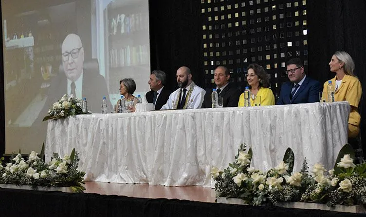 Professor Ricardo Antonio De Marco toma posse como reitor da Unoesc