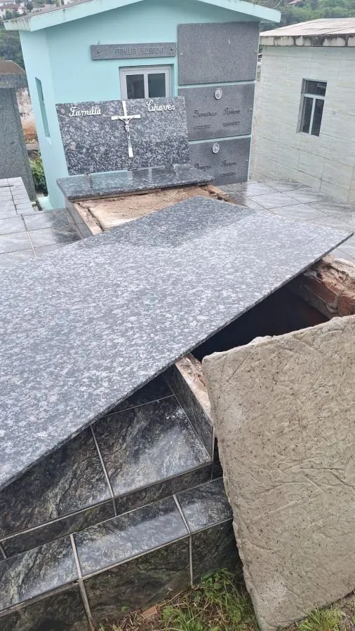 Vandalismo no Cemitério de Herval d’Oeste