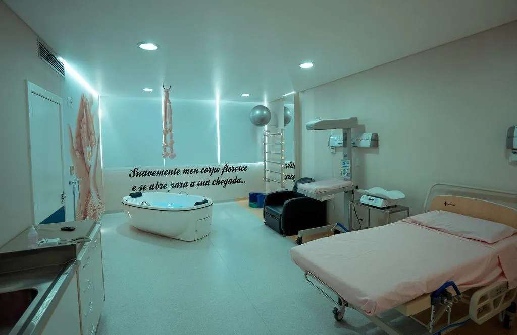 Hospital Universitário Santa Terezinha inaugura nova sala de parto