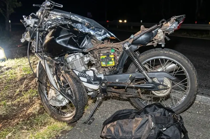 Motociclista de Erval Velho morre em colisão frontal na BR-282, em Herval d’Oeste