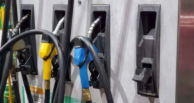 Petrobras eleva diesel em 8% na refinaria a partir de sexta; gasolina sobe 5%