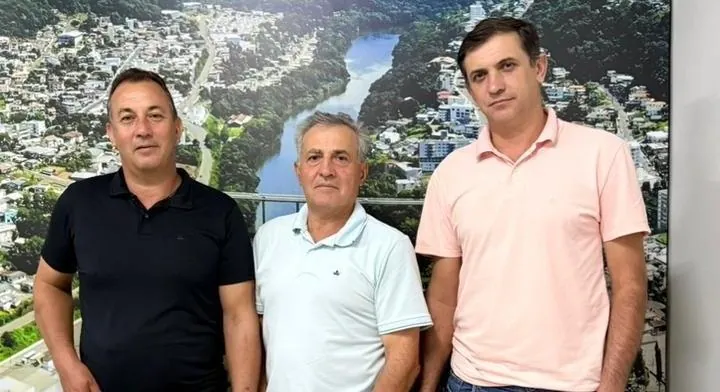 Bancada do PSDB pede pavimentação e rede de esgoto para rua José Segundo Volpato