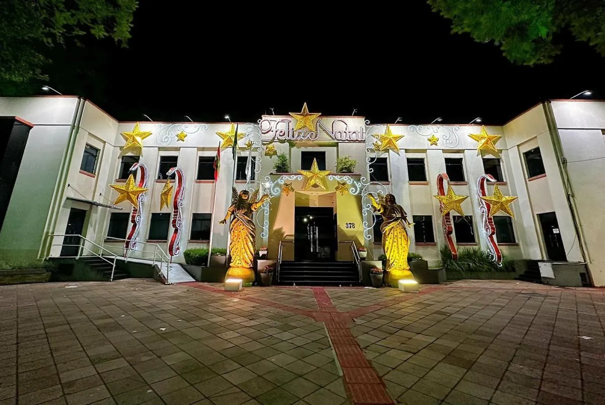 Natal Encantado de Joaçaba terá show nacional e presença de personagens infantis até sábado (23)