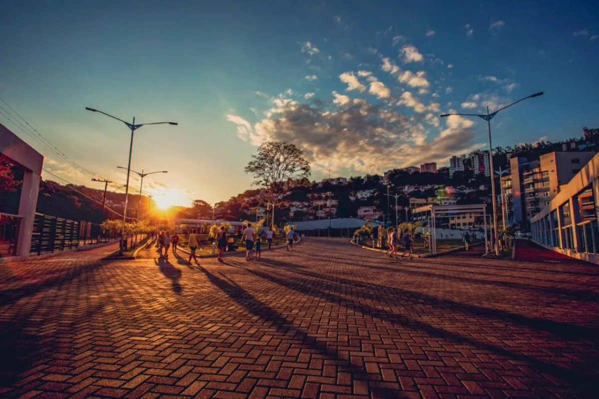 Parque Central Ivan Oreste Bonato ficará aberto até a meia-noite a partir desta sexta (7)