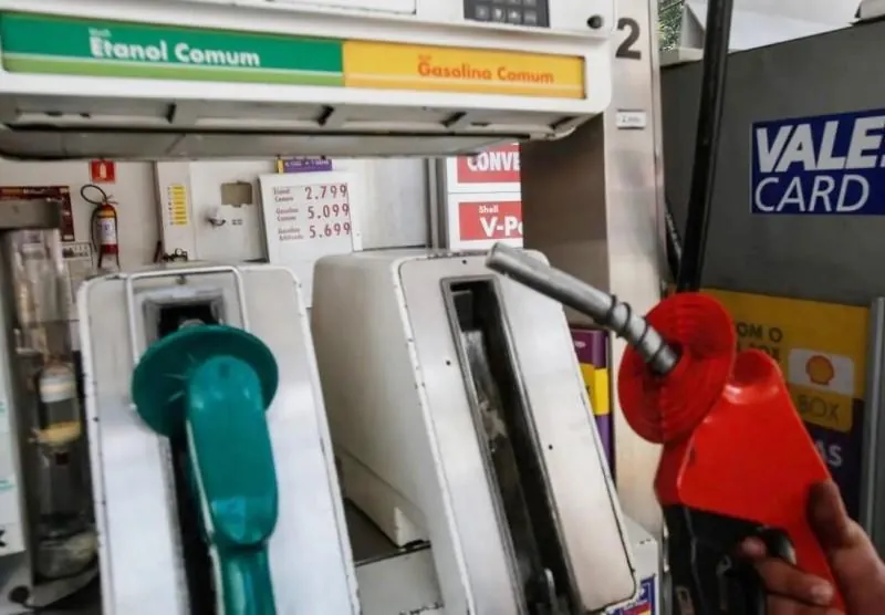 Petrobras eleva preço do diesel e da gasolina