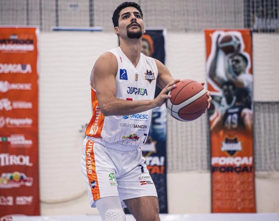 UNOESC BASKET JOAÇABA JOGA EM CASA NA TARDE DESTE SÁBADO
