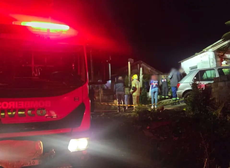 Jovem grávida e idoso são encontrados mortos após incêndio em residência em Monte Carlo