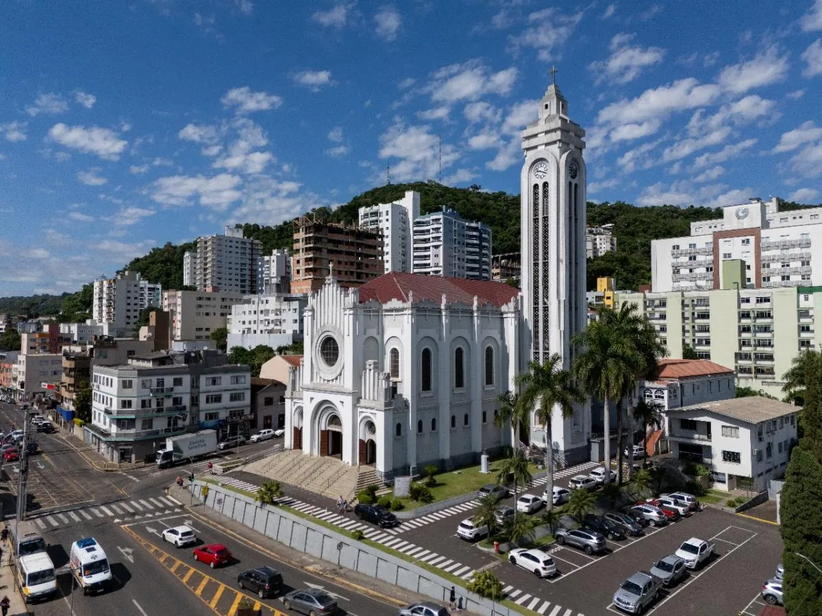 Missas de sábado e domingo do Santuário Catedral passam a ser às 18h durante o inverno