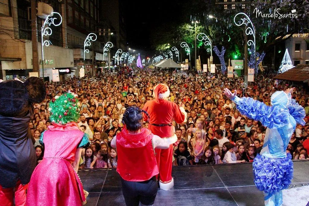 Joaçaba segue com programação de Natal nesta segunda-feira(19)