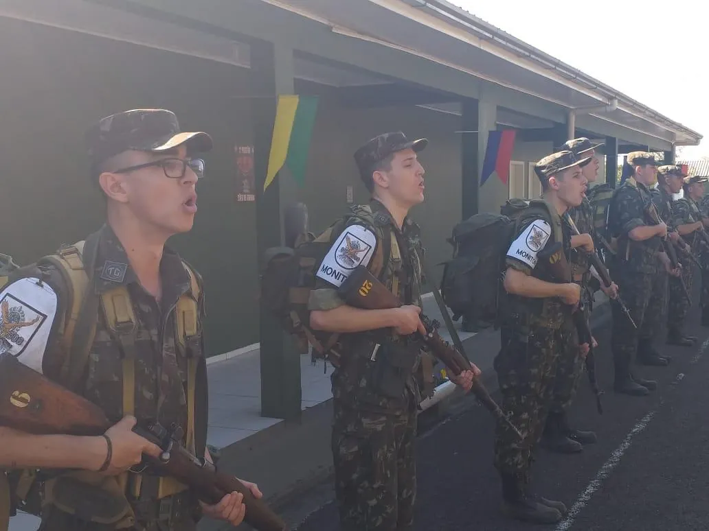 Solenidade em comemoração ao dia do Soldado é realizada no Tiro de Guerra de Joaçaba