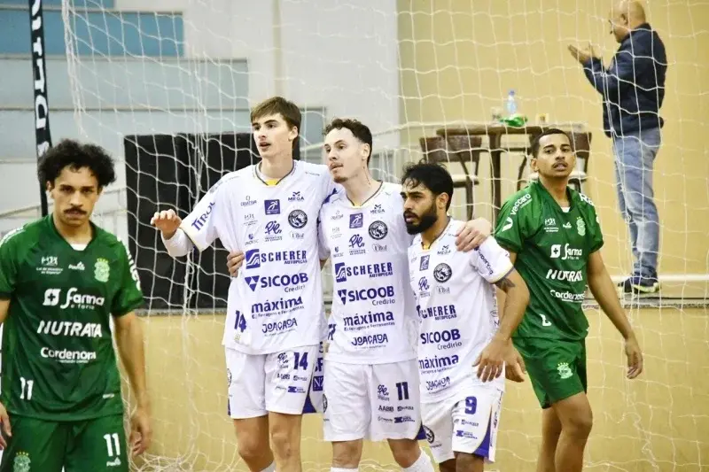 Joaçaba Futsal vence a Xaxiense e sobe na tabela da Série Prata