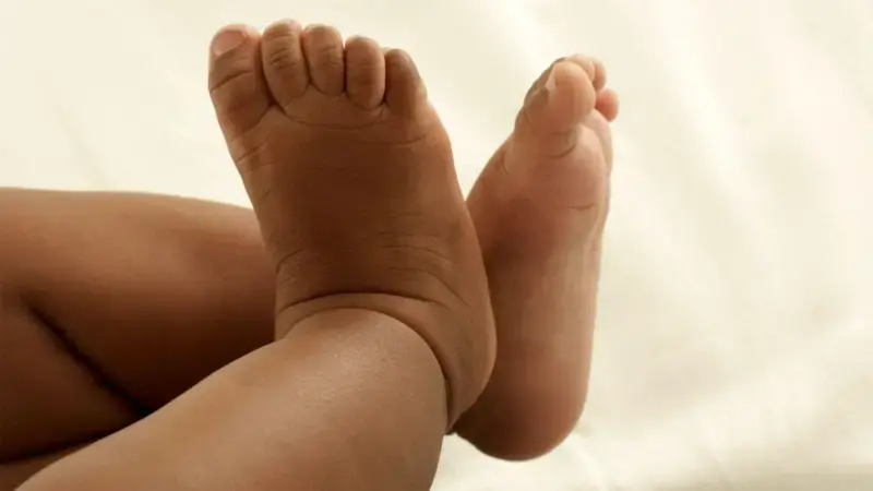 Mulher realiza parto sozinha e abandona bebê recém-nascido, em Treze Tílias