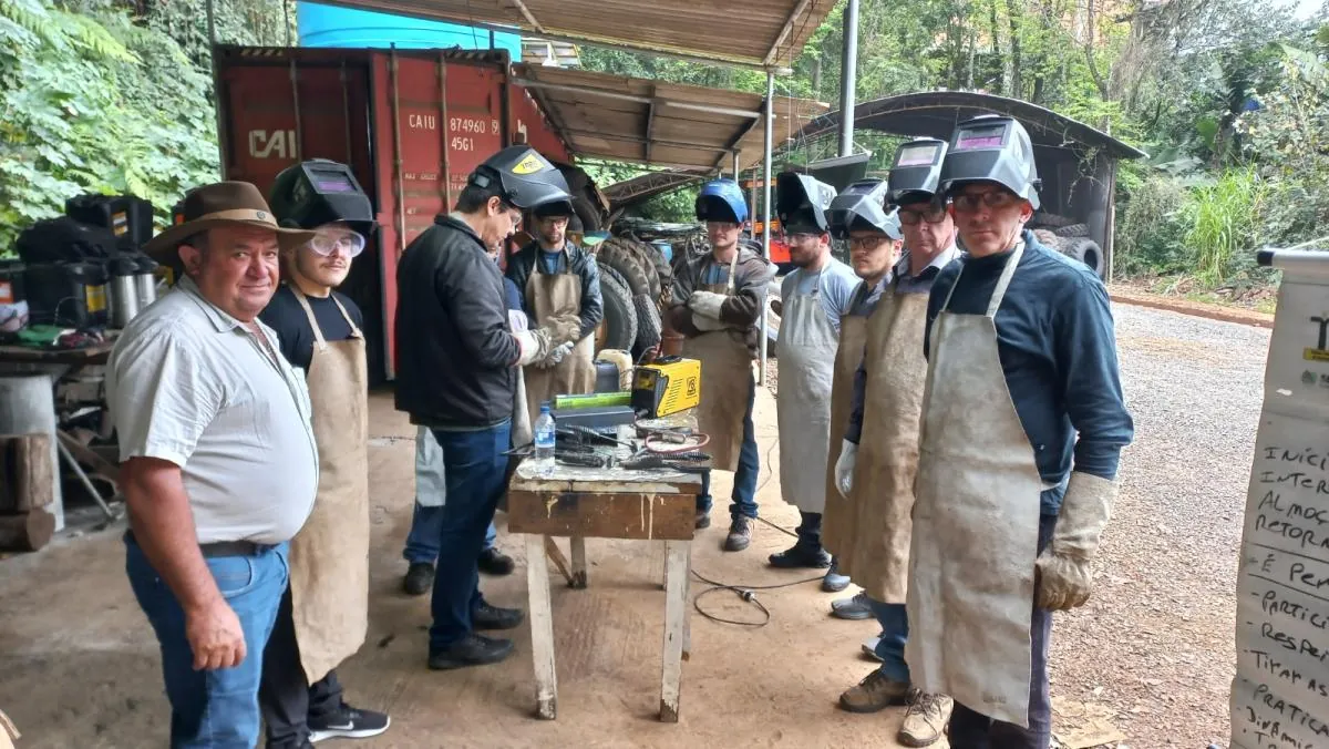 Herval d’Oeste promove curso de solda para produtores rurais do município