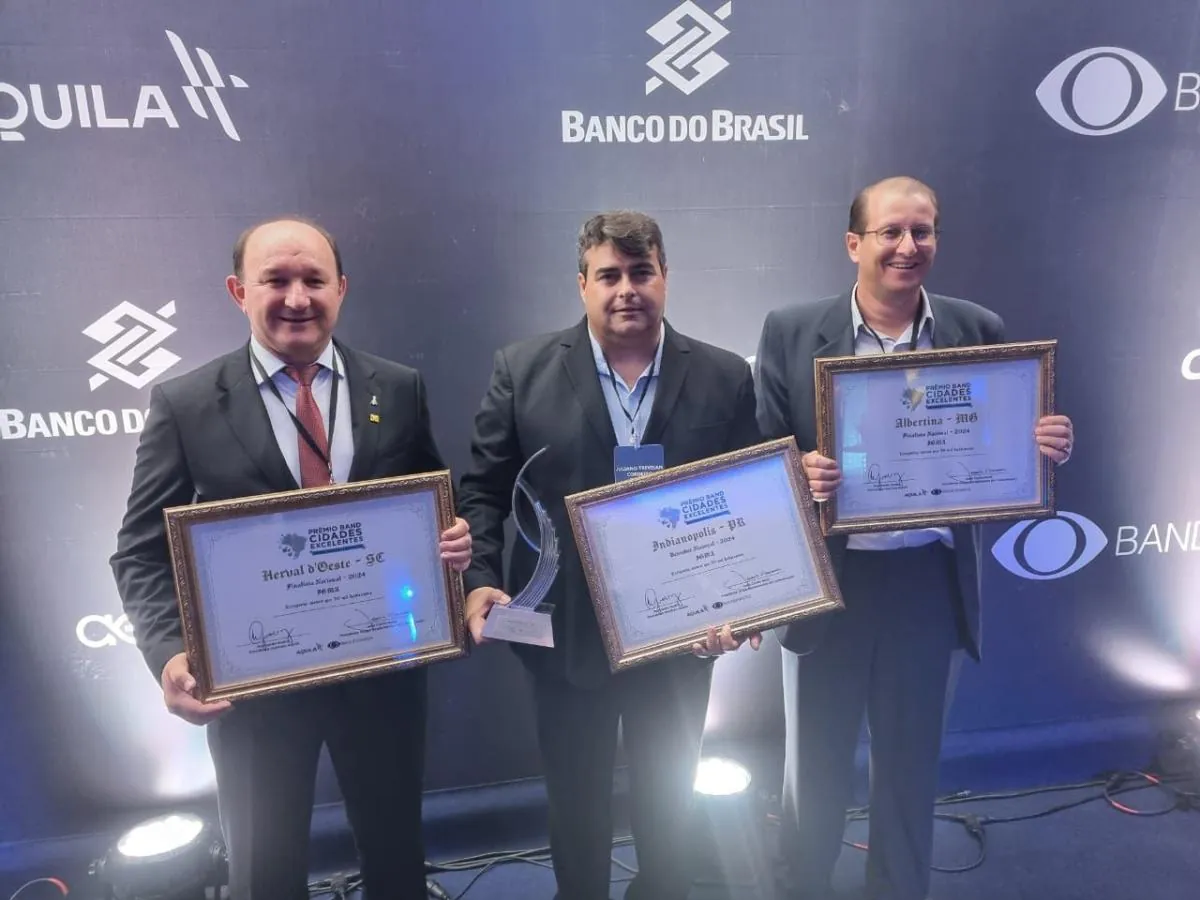 Prefeito e Vice de Herval d’Oeste participaram de premiação Band Cidades Excelentes, em Brasília