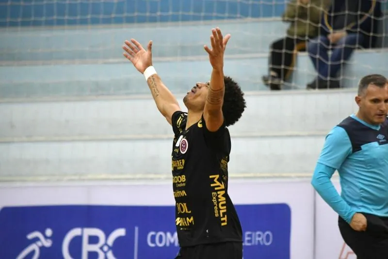Joaçaba Futsal vence o Cruzeiro pela Liga Nacional