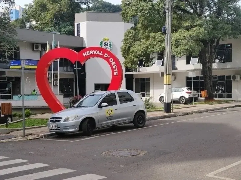 Prefeitura de Herval d’Oeste emite nota sobre ex-servidora investigada por fraude em Luzerna