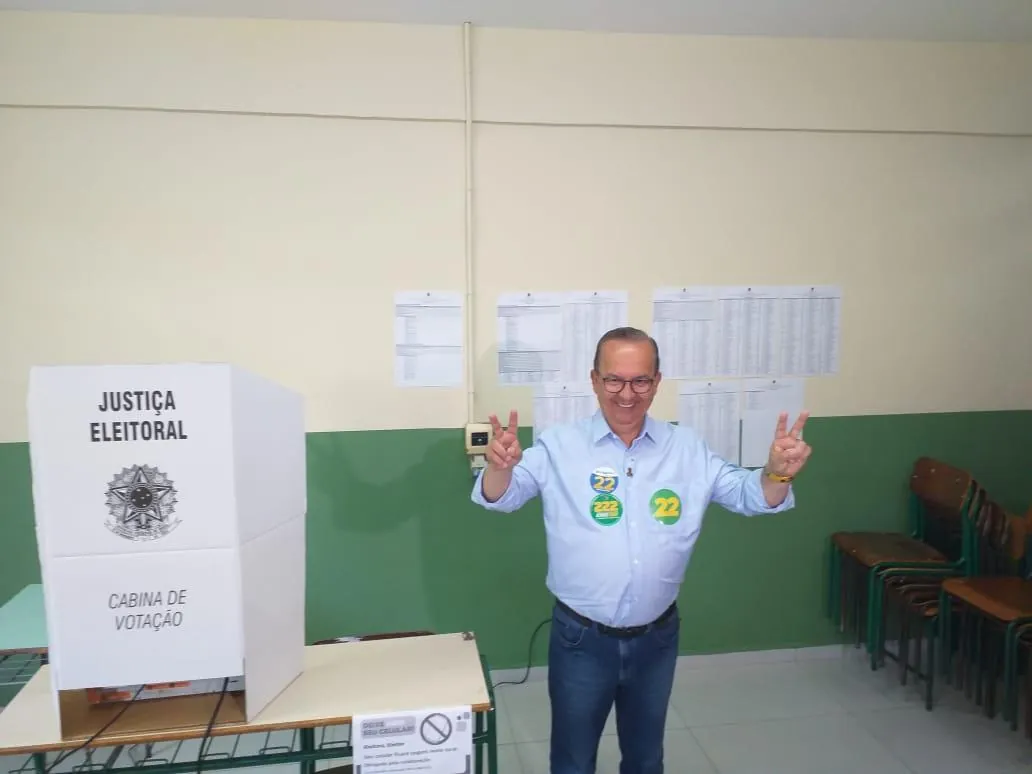 Candidato ao Governo do Estado pelo PL, Jorginho Melo, votou em Herval d’Oeste