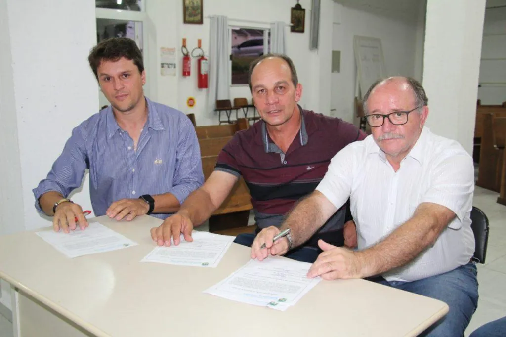 Com investimento de mais de R$ 1 milhão, Avenida Ayrton Senna da Silva será pavimentada