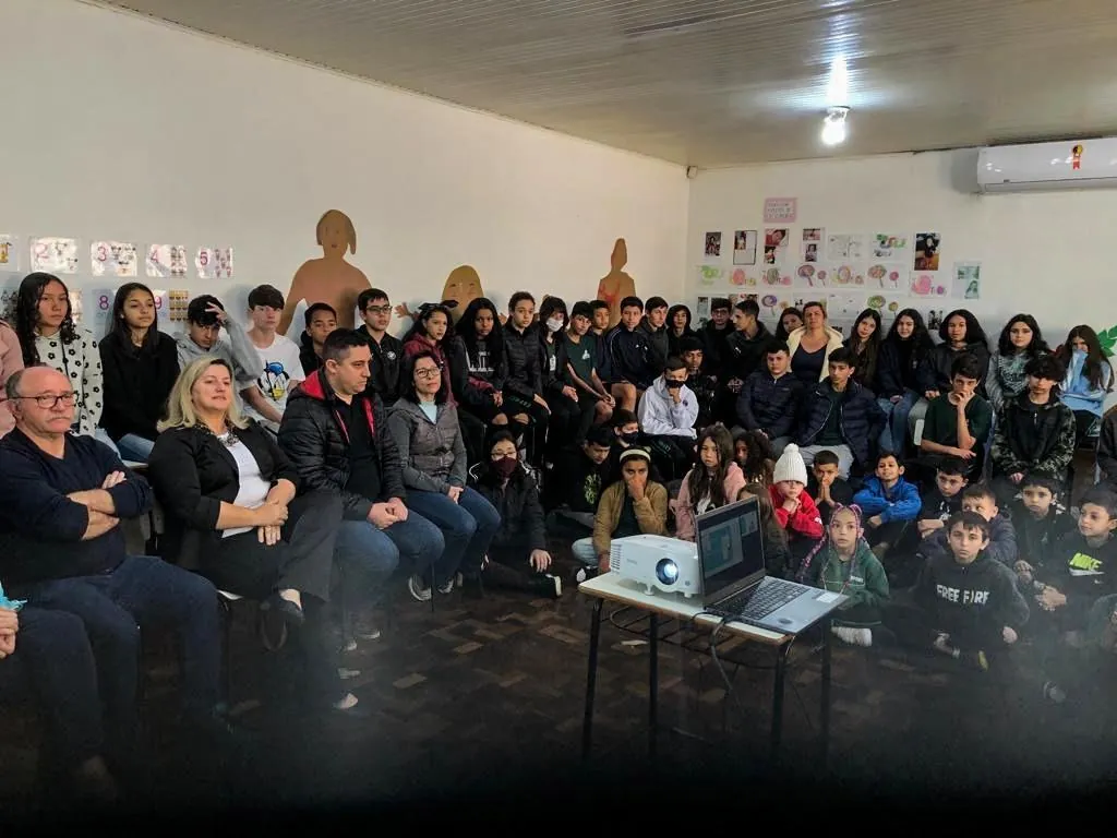 Secretaria de Educação de Joaçaba desenvolve projeto “Crescer Lendo” nas escolas